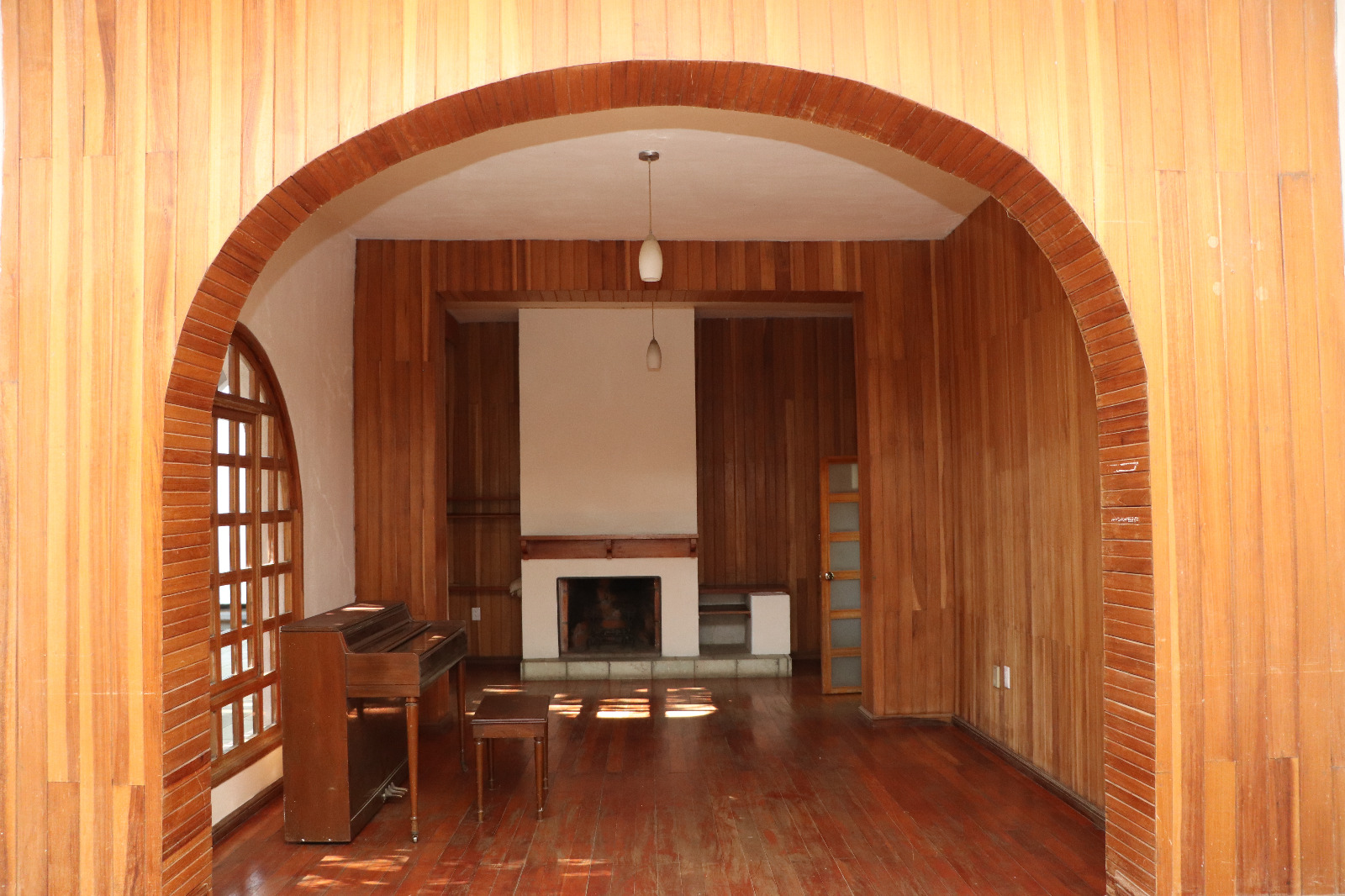 COMMERCIAL HOUSE FOR RENT IN BRENAMIEL OAXACA